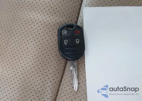 2013 Ford Expedition Xlt z USA, uszkodzony, nr VIN 1FMJU1J53DEF33036